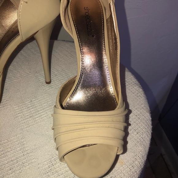 Platform Peep Toe Heels - Picture 2 of 9